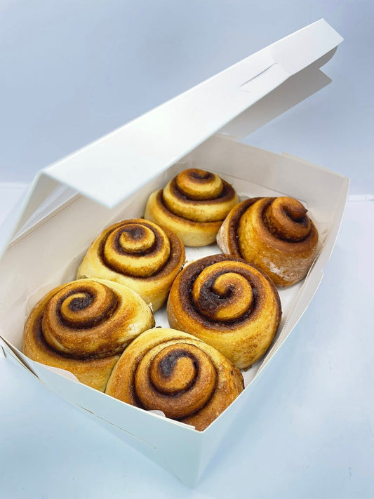 OG Cinnamon Roll Box